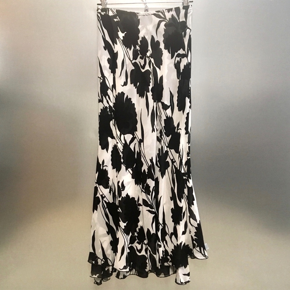 Vintage Maxi Skirt Floral Black and Cream S - Picture 4 of 8